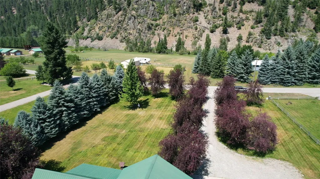 6065 Kootenai River Road Libby MT 59923
