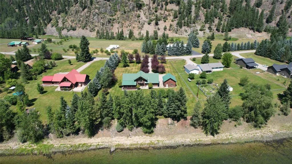 6065 Kootenai River Road Libby MT 59923