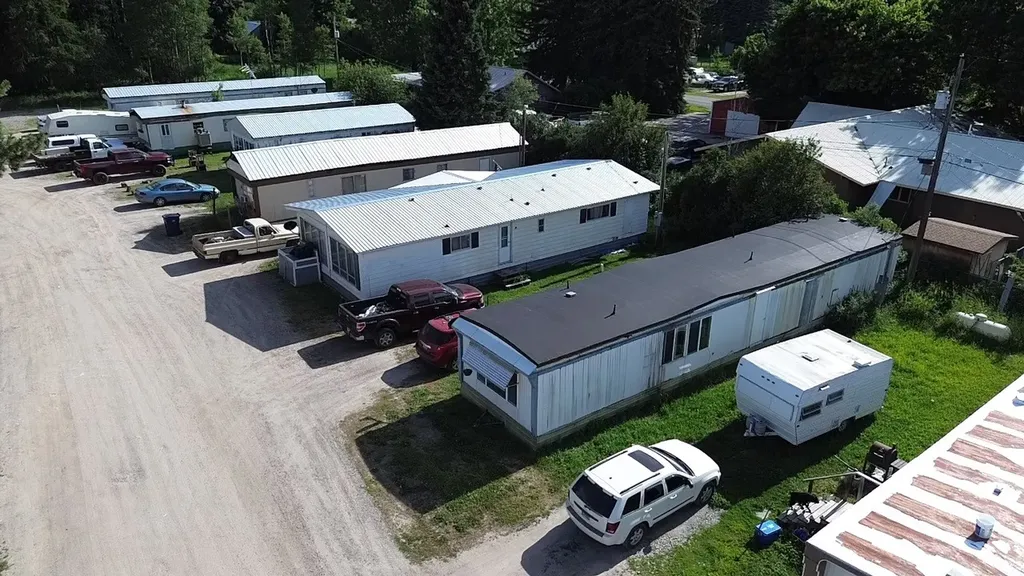 19 Hartman Lane Libby MT 59923