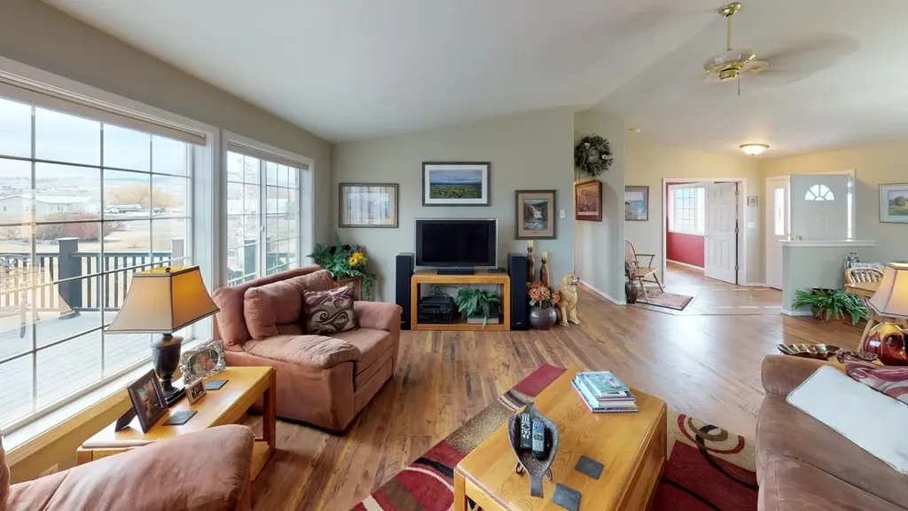 33953 & 33989 Fox Road Polson MT 59860