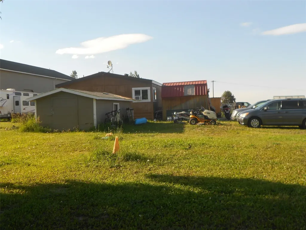 529/527 W River Road Hamilton MT 59840