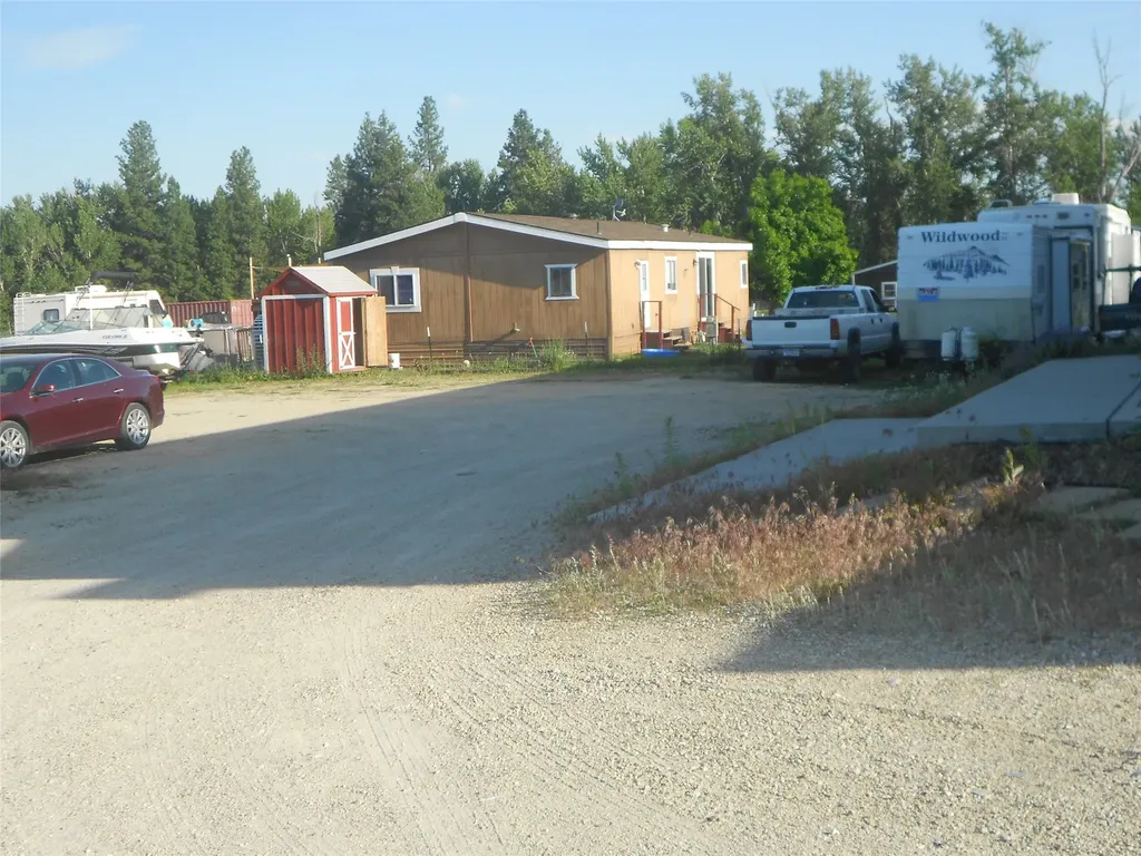 529/527 W River Road Hamilton MT 59840