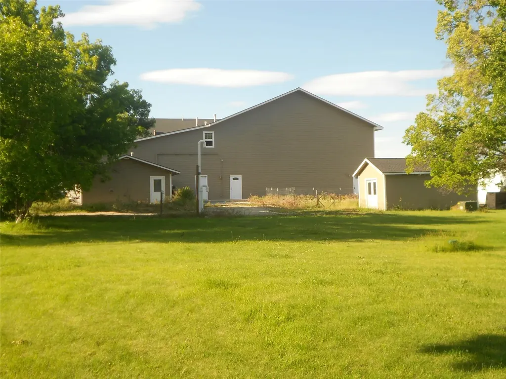 529/527 W River Road Hamilton MT 59840