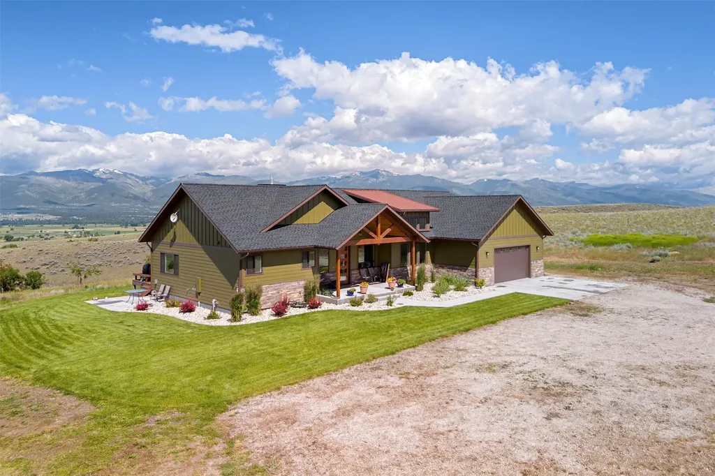 401 Labrador Trail Corvallis MT 59828