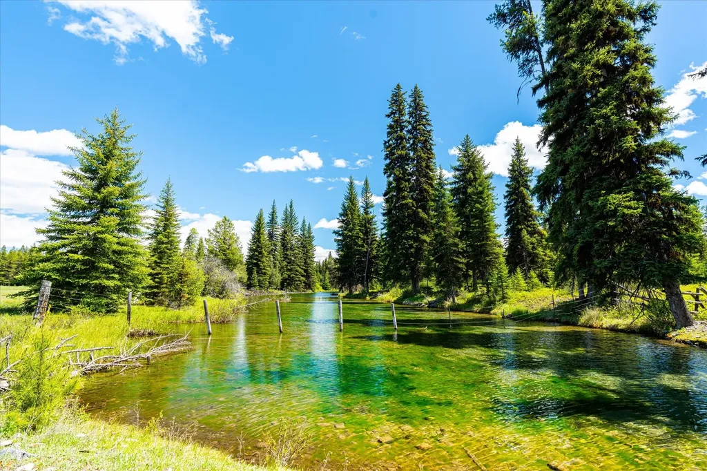 8500 North Fork Road Polebridge MT 59928