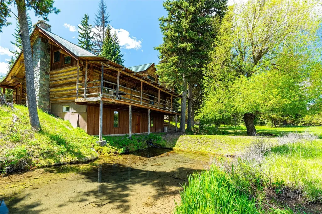 8500 North Fork Road Polebridge MT 59928