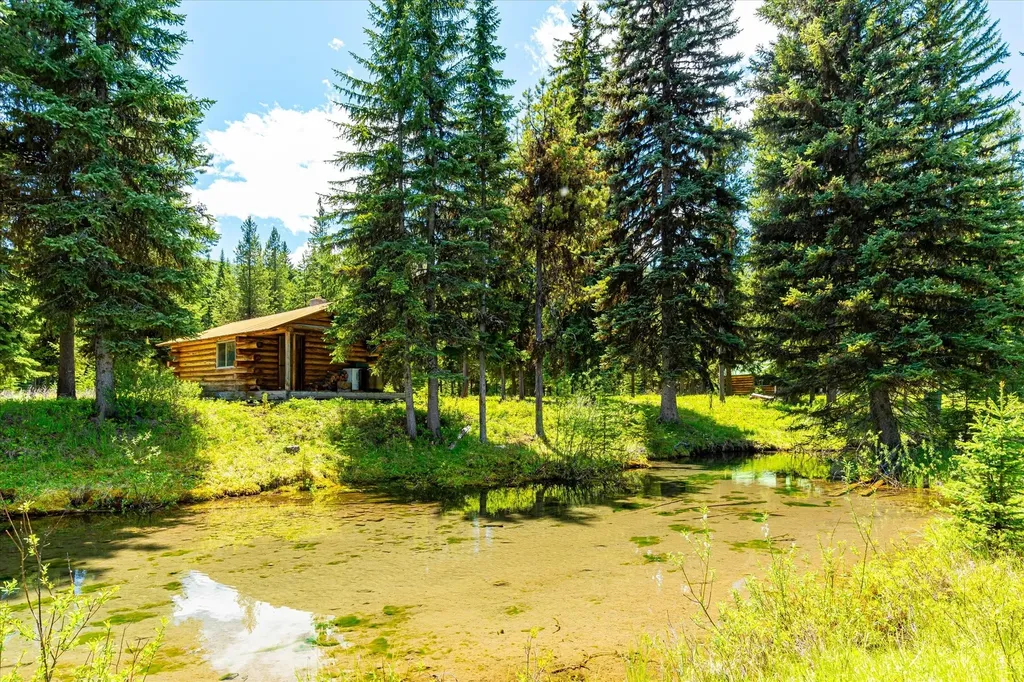 8500 North Fork Road Polebridge MT 59928