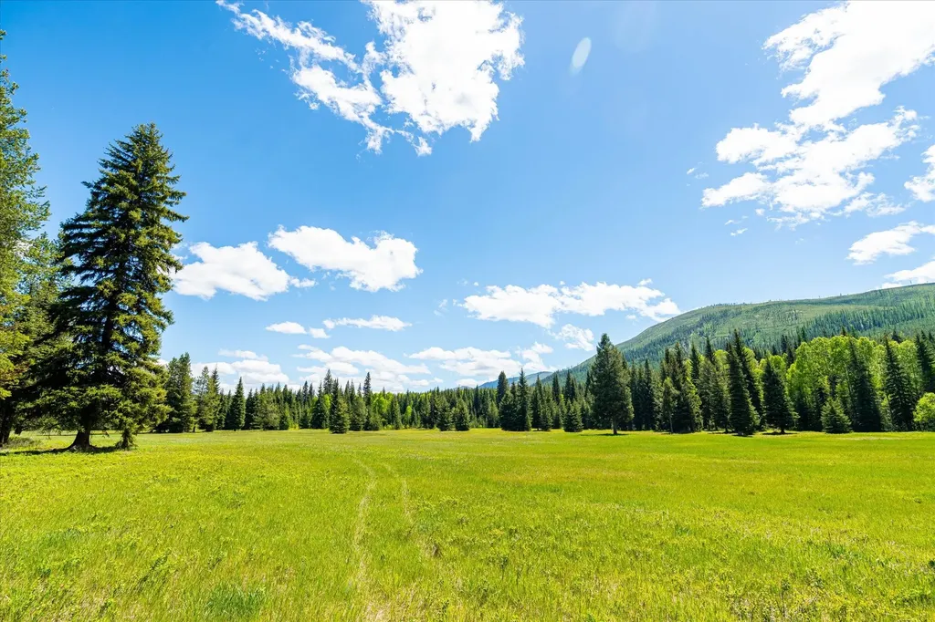 8500 North Fork Road Polebridge MT 59928