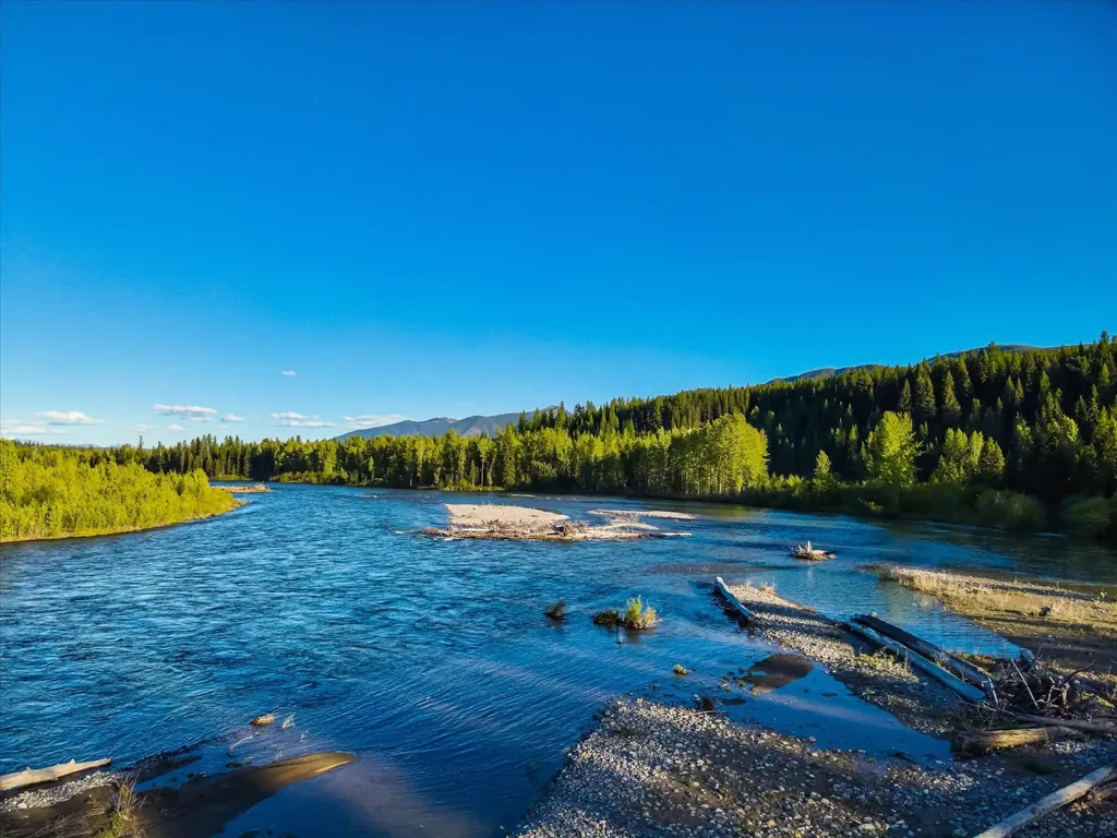 8500 North Fork Road Polebridge MT 59928