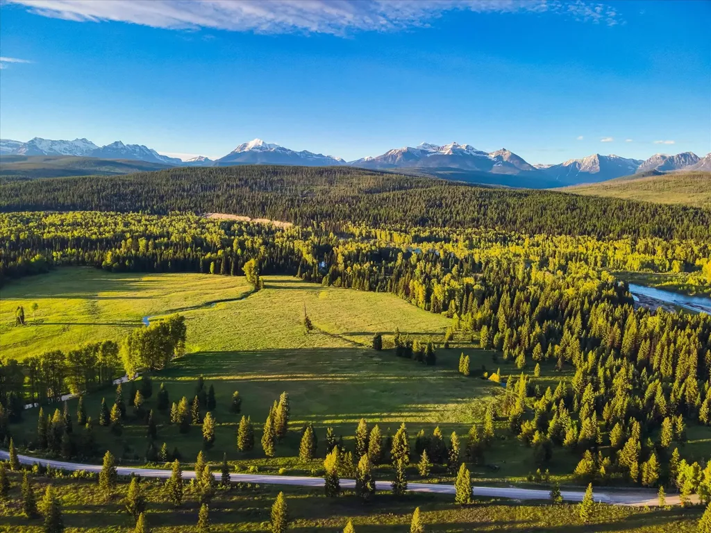 8500 North Fork Road Polebridge MT 59928