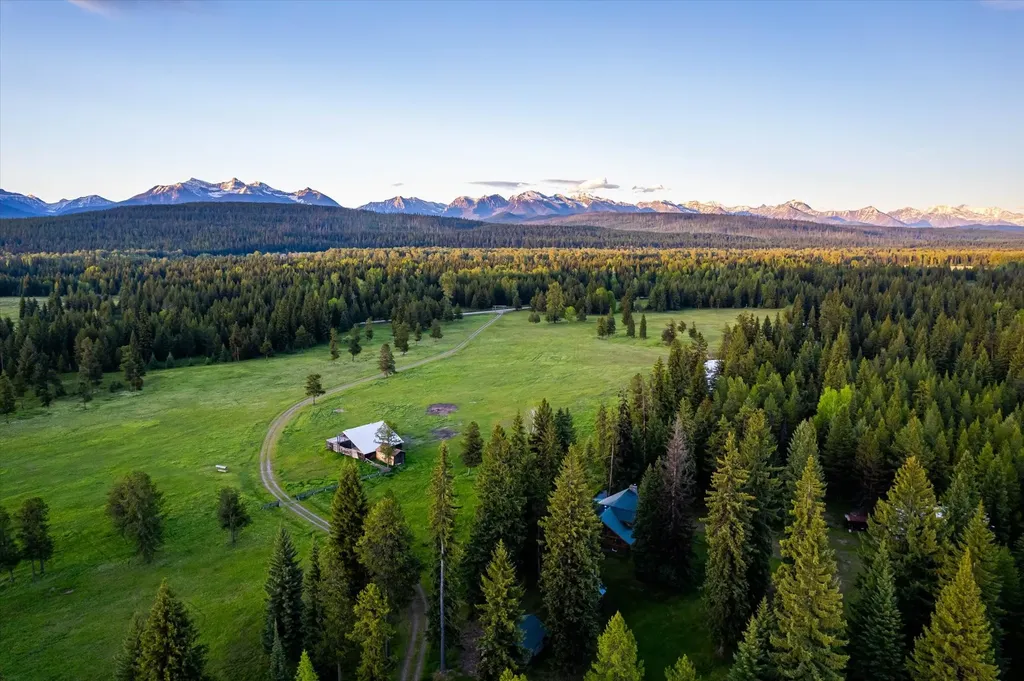 8500 North Fork Road Polebridge MT 59928