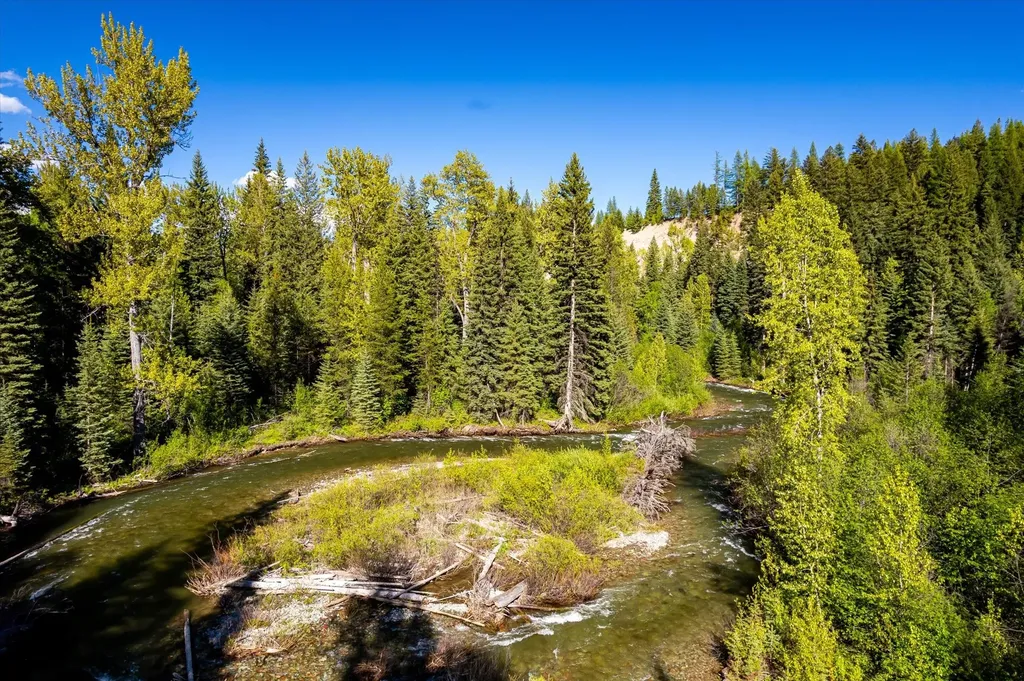 8500 North Fork Road Polebridge MT 59928