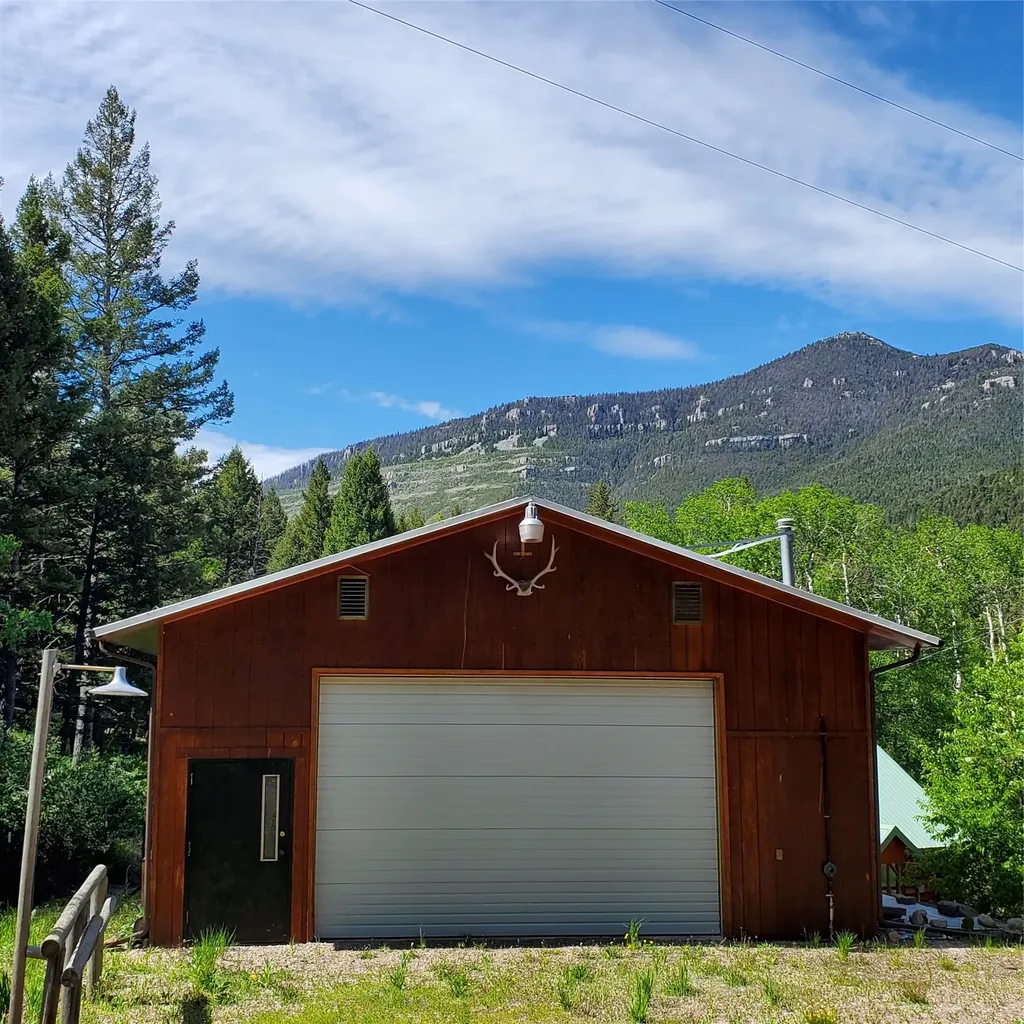 15426 Steamboat Drive Augusta MT 59410