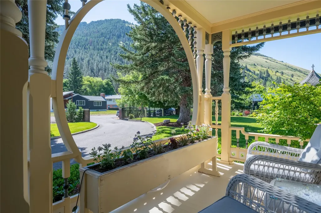 2215 Raymond Avenue Missoula MT 59802
