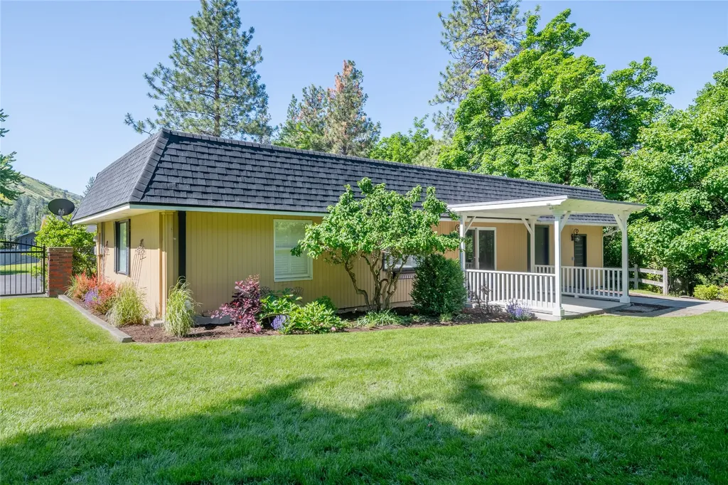 2215 Raymond Avenue Missoula MT 59802