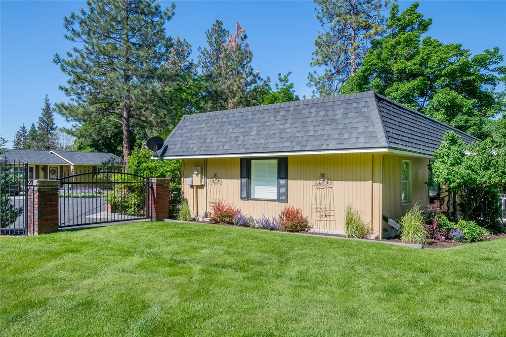 2215 Raymond Avenue Missoula MT 59802