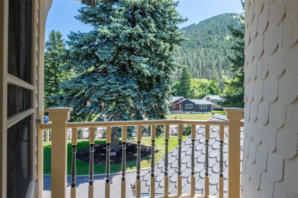 2215 Raymond Avenue Missoula MT 59802