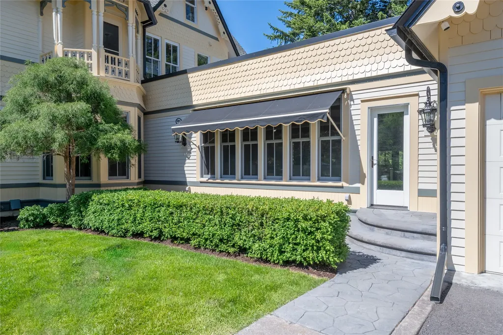 2215 Raymond Avenue Missoula MT 59802