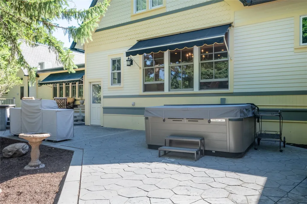 2215 Raymond Avenue Missoula MT 59802
