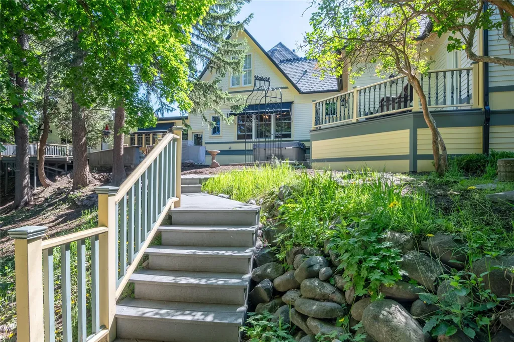 2215 Raymond Avenue Missoula MT 59802