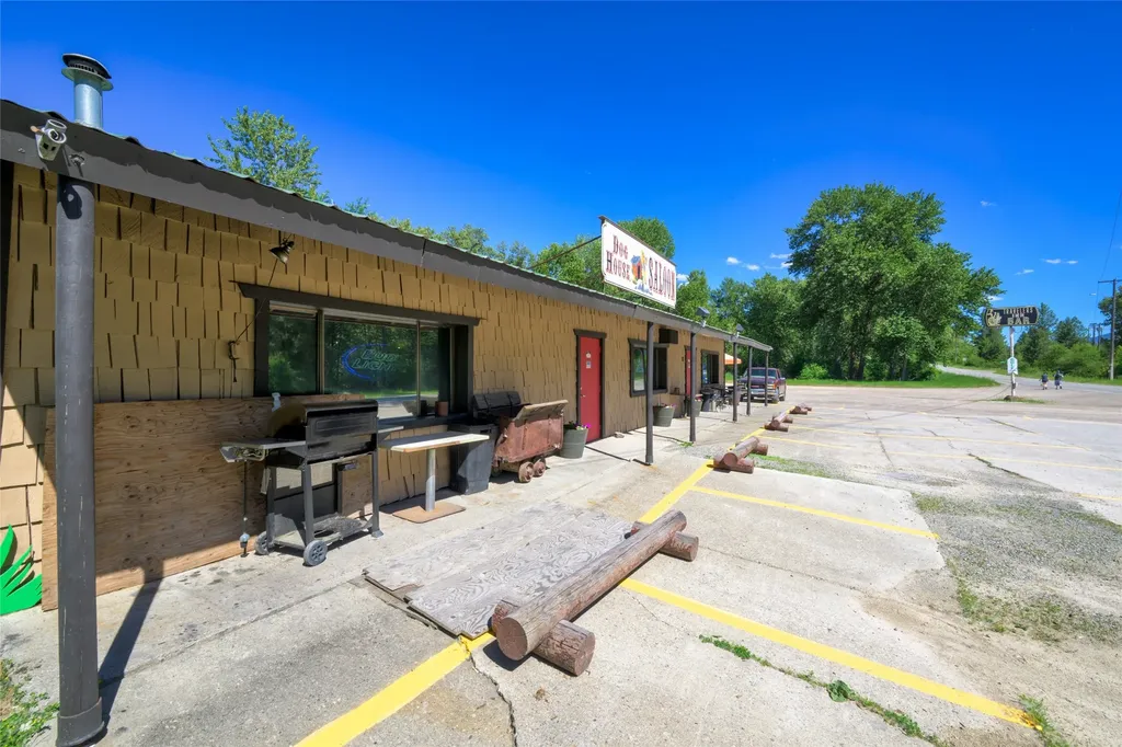 193 Old Hwy 10 E St Regis MT 59866