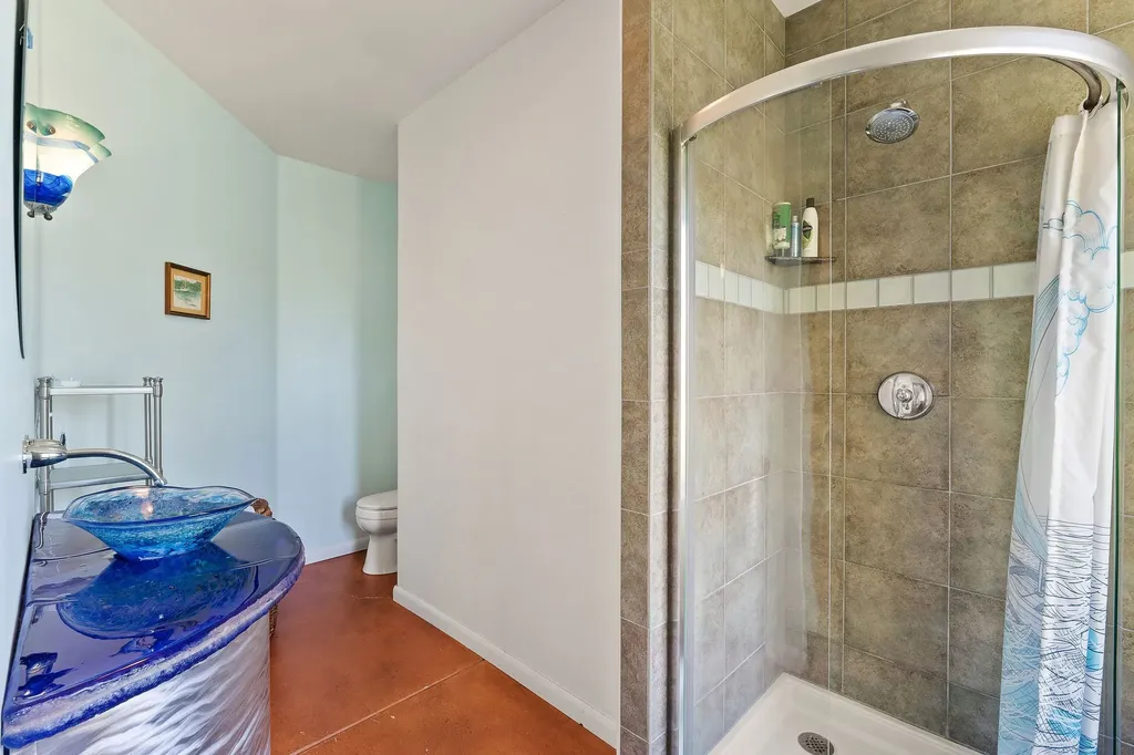 233 Coverdell Road Bigfork MT 59911
