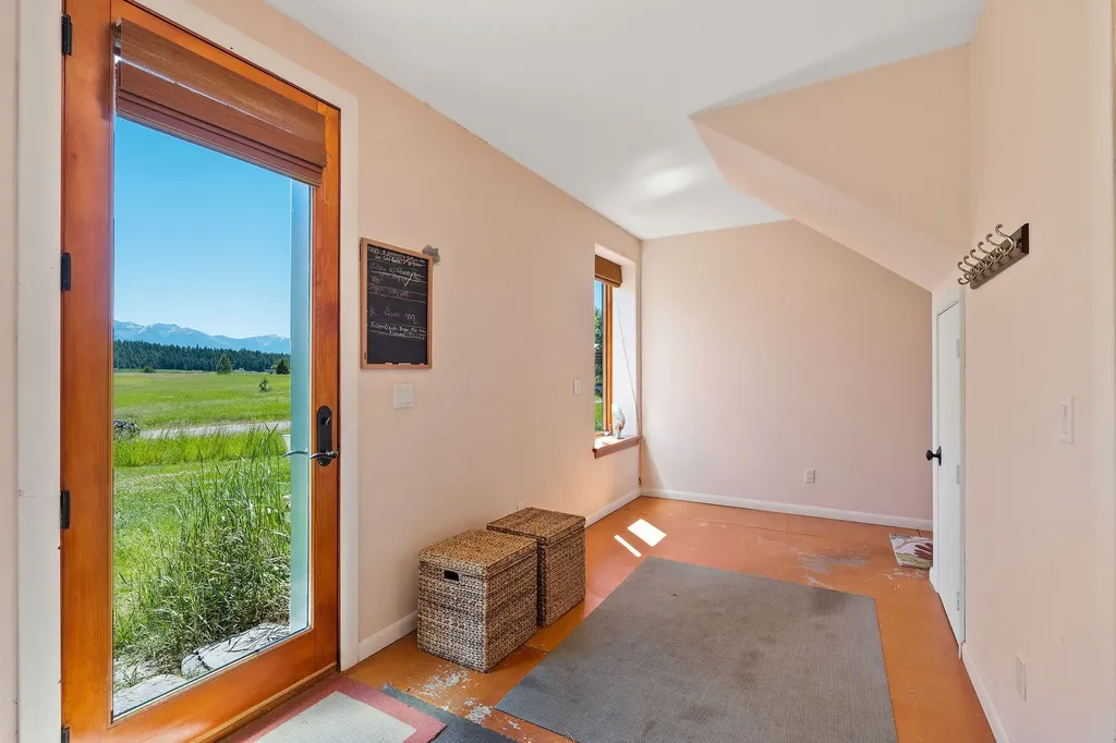 233 Coverdell Road Bigfork MT 59911