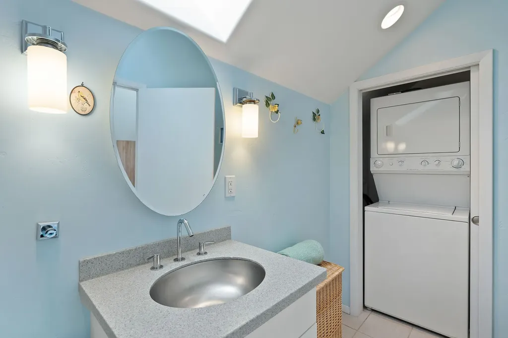 233 Coverdell Road Bigfork MT 59911
