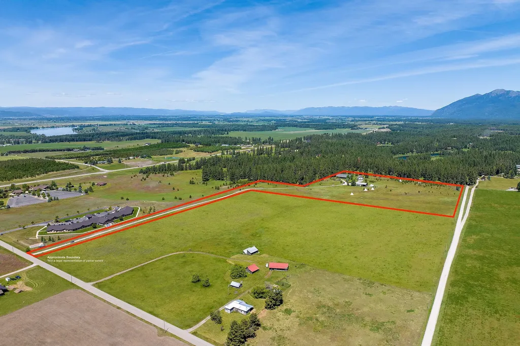 233 Coverdell Road Bigfork MT 59911
