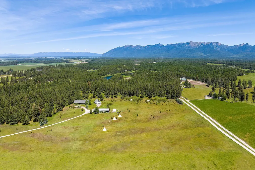 233 Coverdell Road Bigfork MT 59911