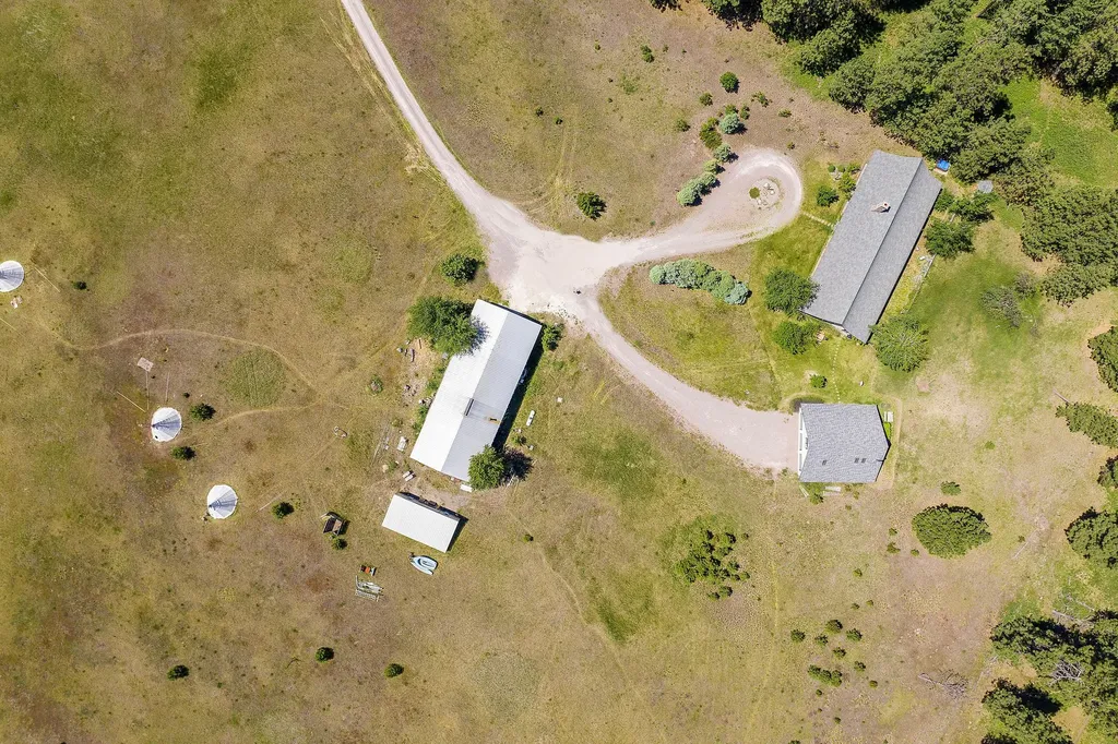 233 Coverdell Road Bigfork MT 59911