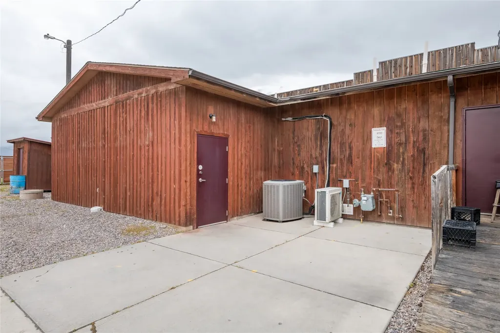 2359 Us Highway 93 N Victor MT 59875
