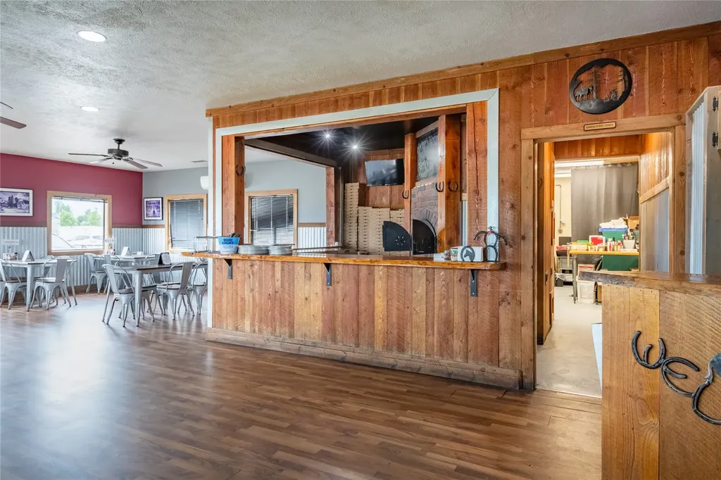 2359 Us Highway 93 N Victor MT 59875