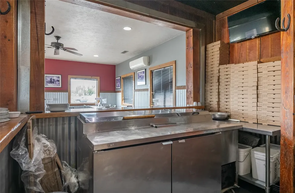 2359 Us Highway 93 N Victor MT 59875
