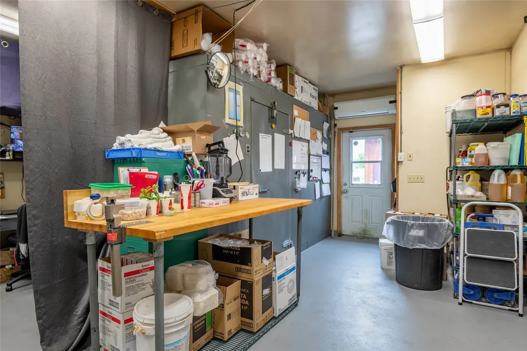 2359 Us Highway 93 N Victor MT 59875
