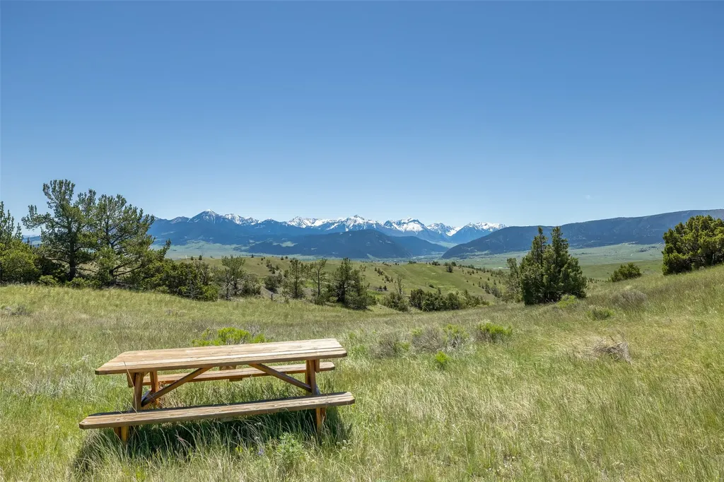 Parcel 4 Trails End Livingston MT 59047