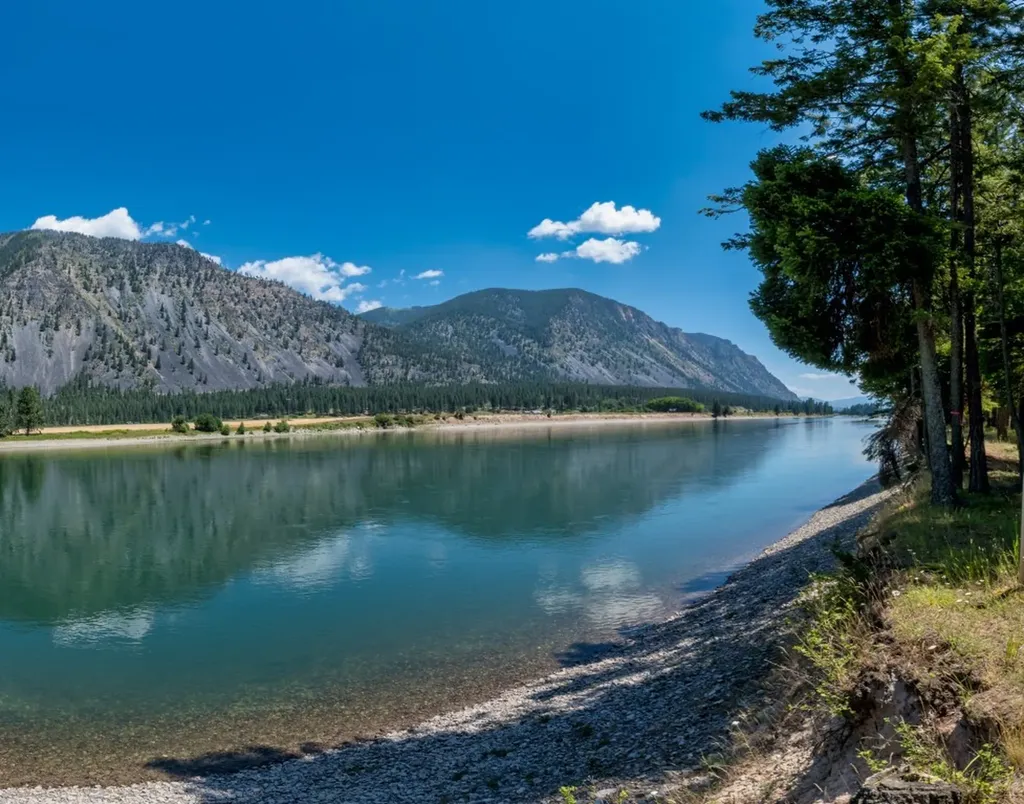Nhn Tract 1-e River Road W Plains MT 59859