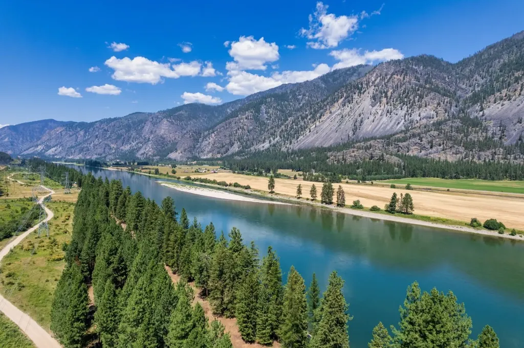 Nhn Tract 1-d River Road W Plains MT 59859