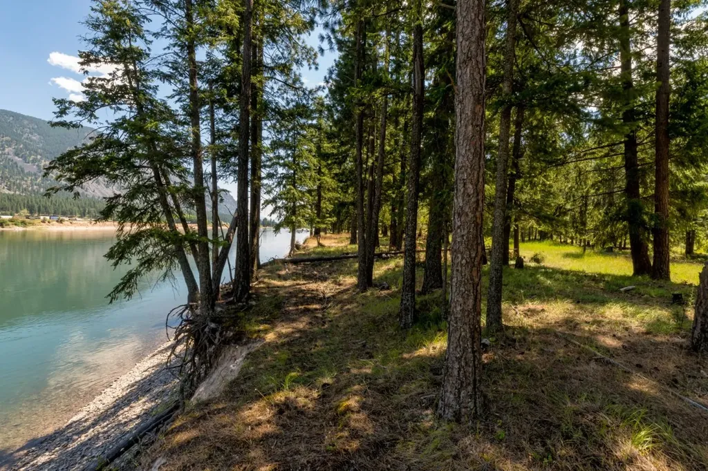 Nhn Tract 1-d River Road W Plains MT 59859