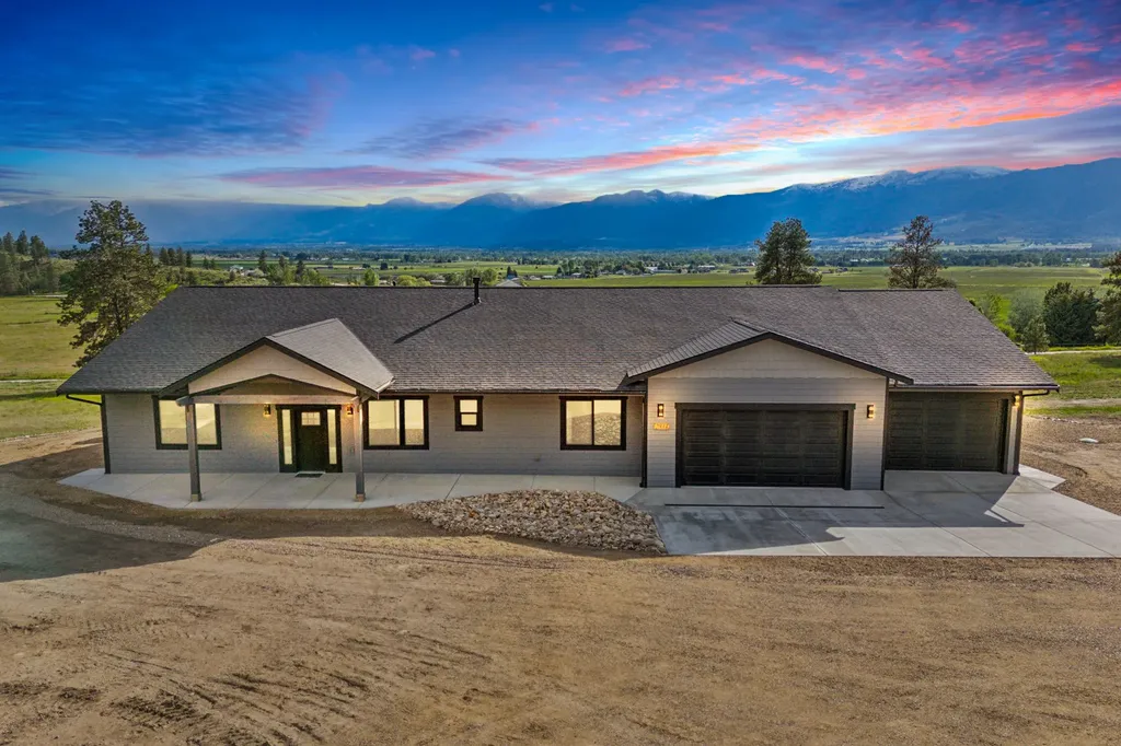 2811 Pine Lakes Court Stevensville MT 59870