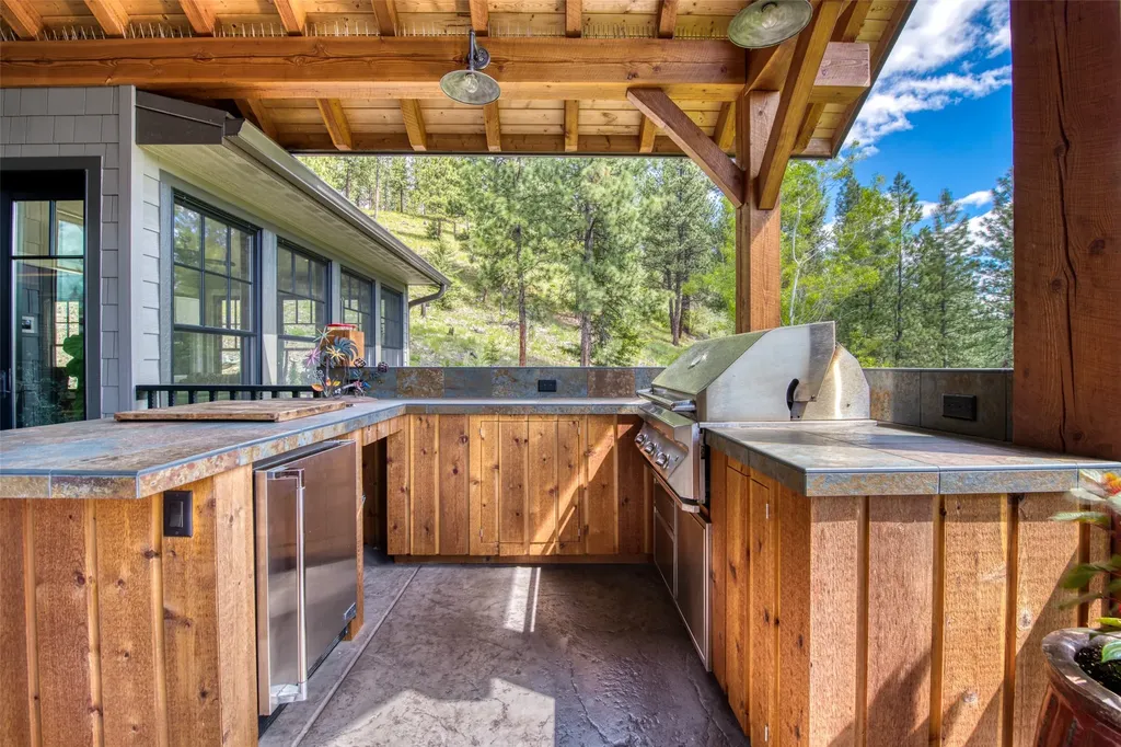 688 Cutthroat Trail Victor MT 59875