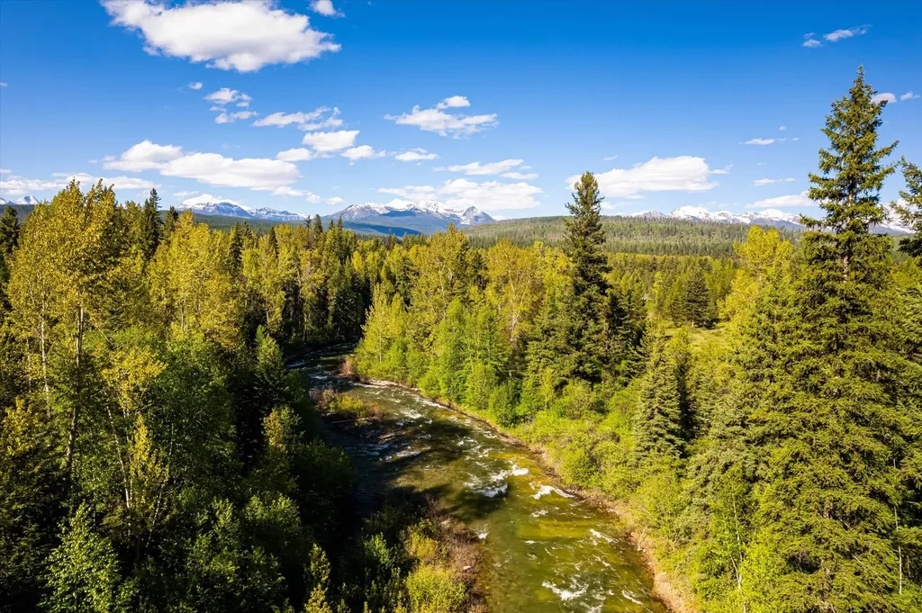 8500 North Fork Road Polebridge MT 59928