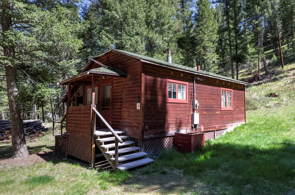 283 Lost Trail Hot Springs Road Sula MT 59871