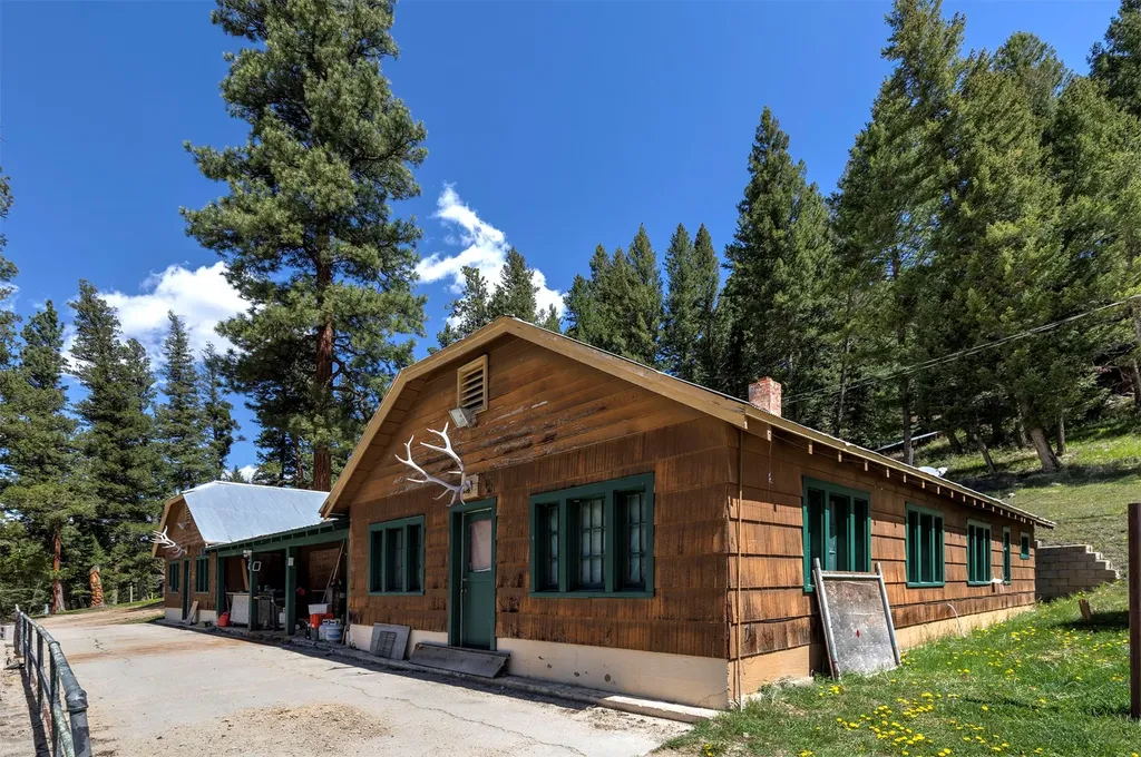283 Lost Trail Hot Springs Road Sula MT 59871