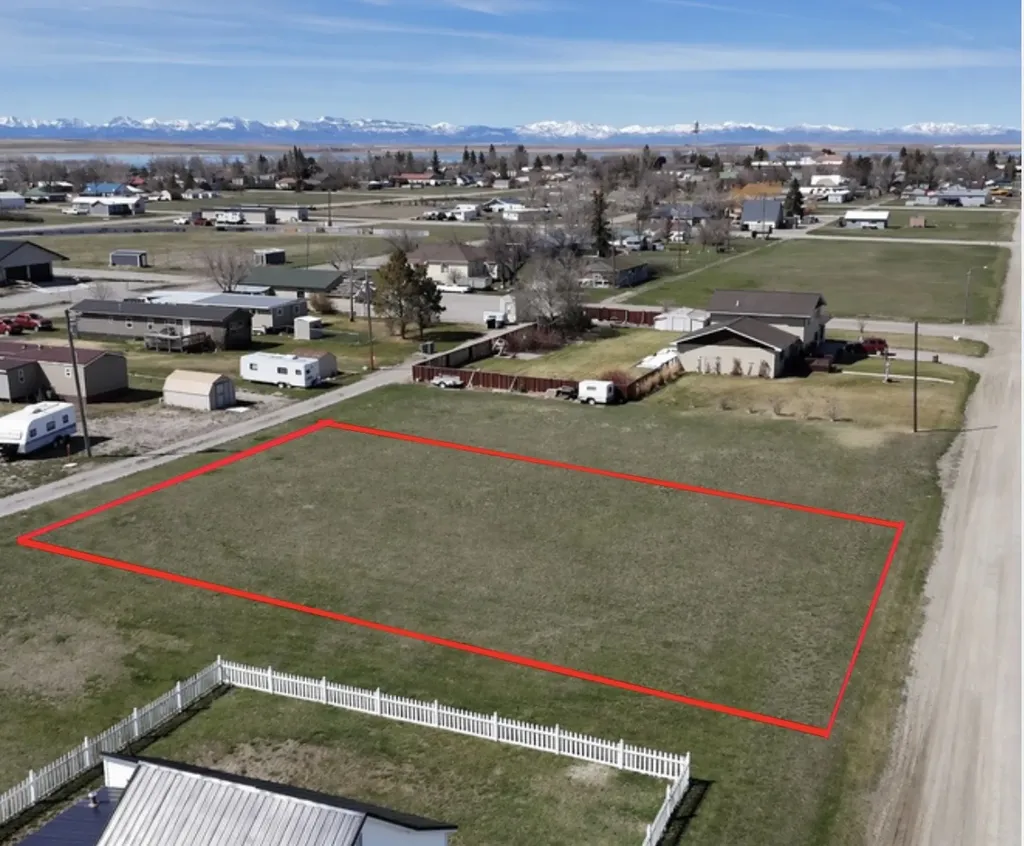 922 Marias Avenue Valier MT 59486
