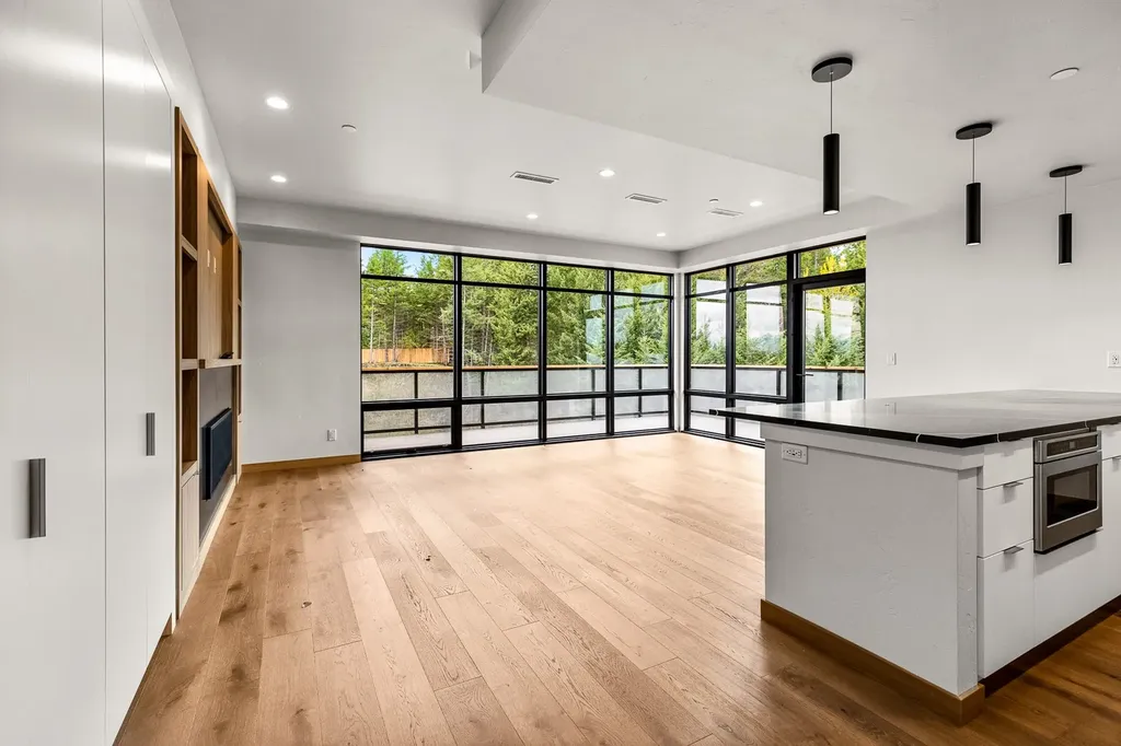 86 Serpentine Circle Whitefish MT 59937