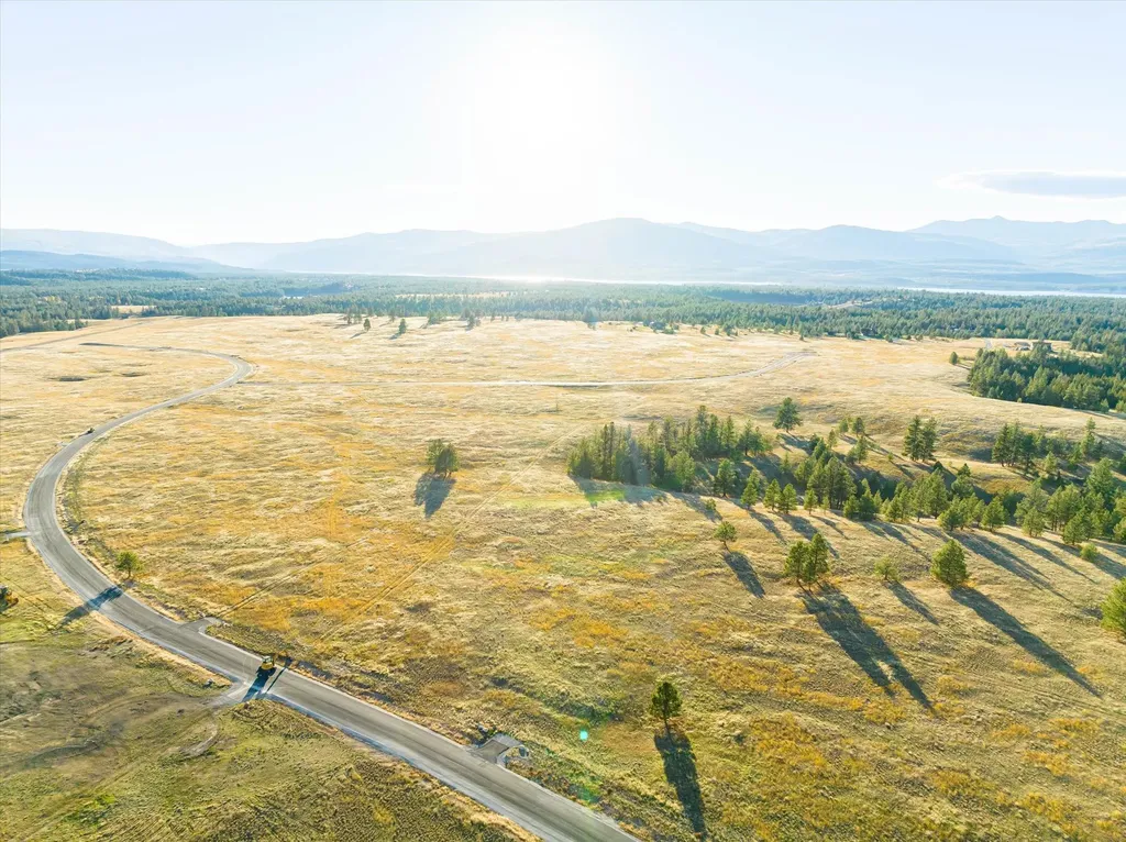 739 Paradise Loop Eureka MT 59917