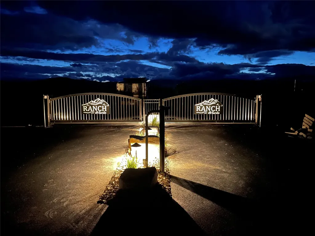 739 Paradise Loop Eureka MT 59917