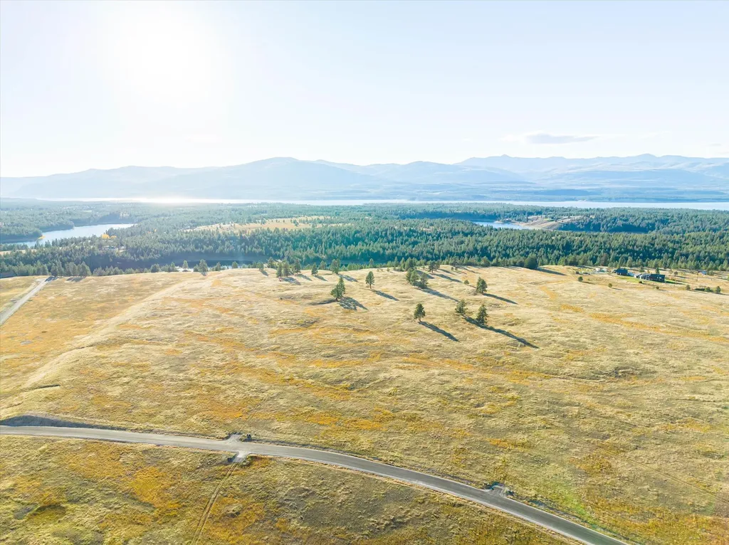 542 Paradise Loop Eureka MT 59917