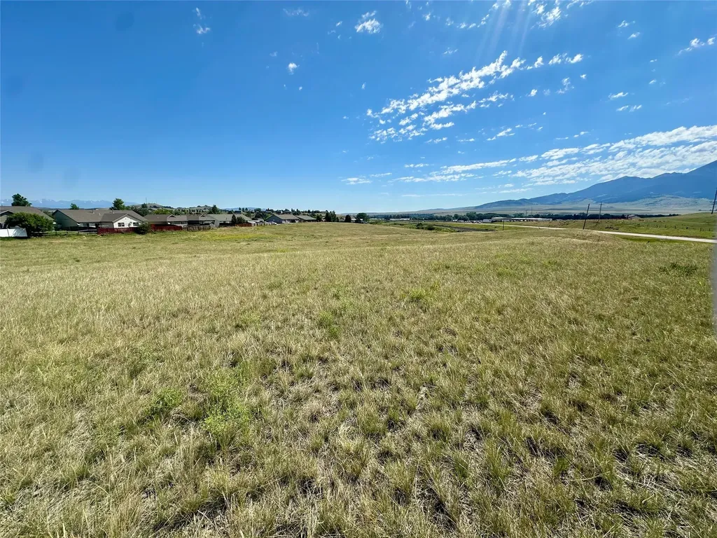 Tract 4 Northern Lights Road Livingston MT 59047